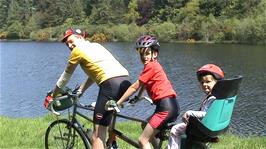 Kevin and family on their tandem by Tottiford Reservoir, 16.0 miles into the ride